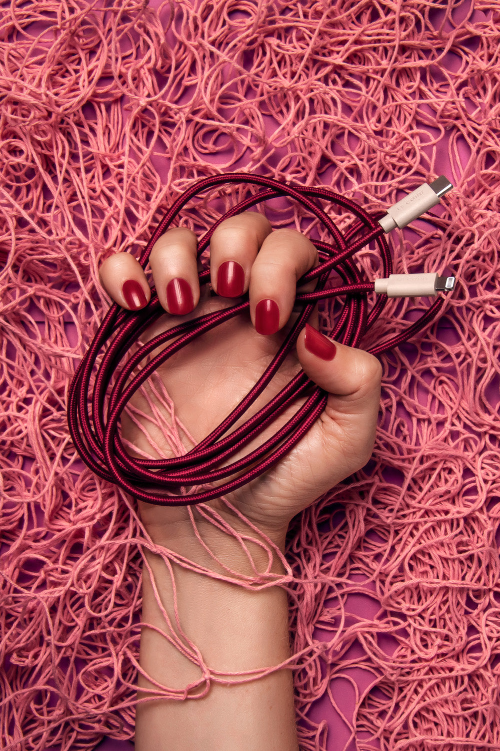 Plum iPhone Lightning cable - 2 meter - Made of recycled fishing nets