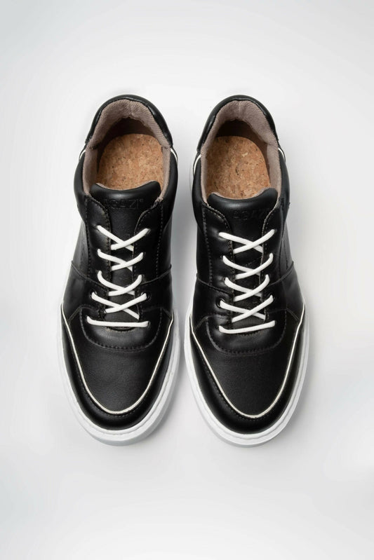 Niedrige EMI-Sneaker in Schwarz und Weiß